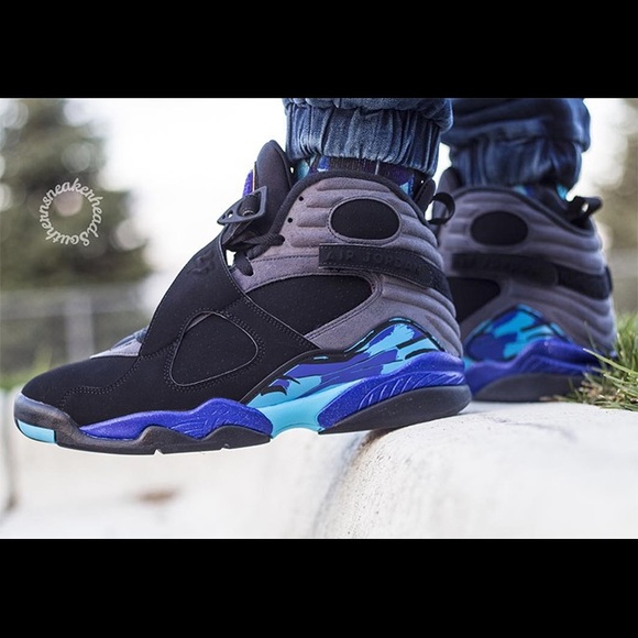 Jordan Aqua 8s - Picture 2 of 3